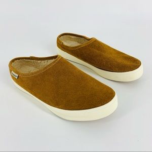 Staheekum Plush Lining Indoor/Outdoor Cami Mule